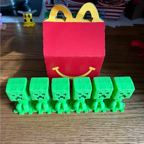 Minecraft Creeper Green Block Character Toy 7-Piece Set - Picture 1 of 9
